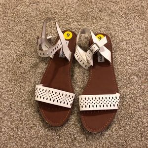 Steve Madden White Sandals